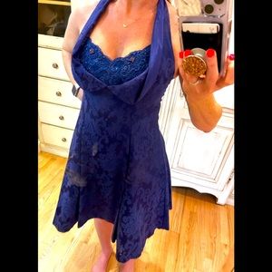 Cocktail dress in size 6, worn once! Great for prom/dances, weddings, events…